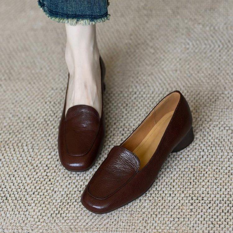 Loafers Soft-soled Mother Middle-aged Work Shoes Leather Shoes Casual 2025 Spring New Doudou Women's Shoes Shallow Single Shoes