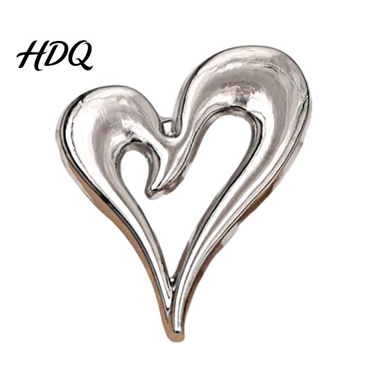 Metallbrosche Anstecknadel Hohl Liebe Herz Anstecker Romantisch Revers Goldfarben Pullover Strickjacke Mantel Anzug Schal Dekor Herren Damen Bekleidungszubehör