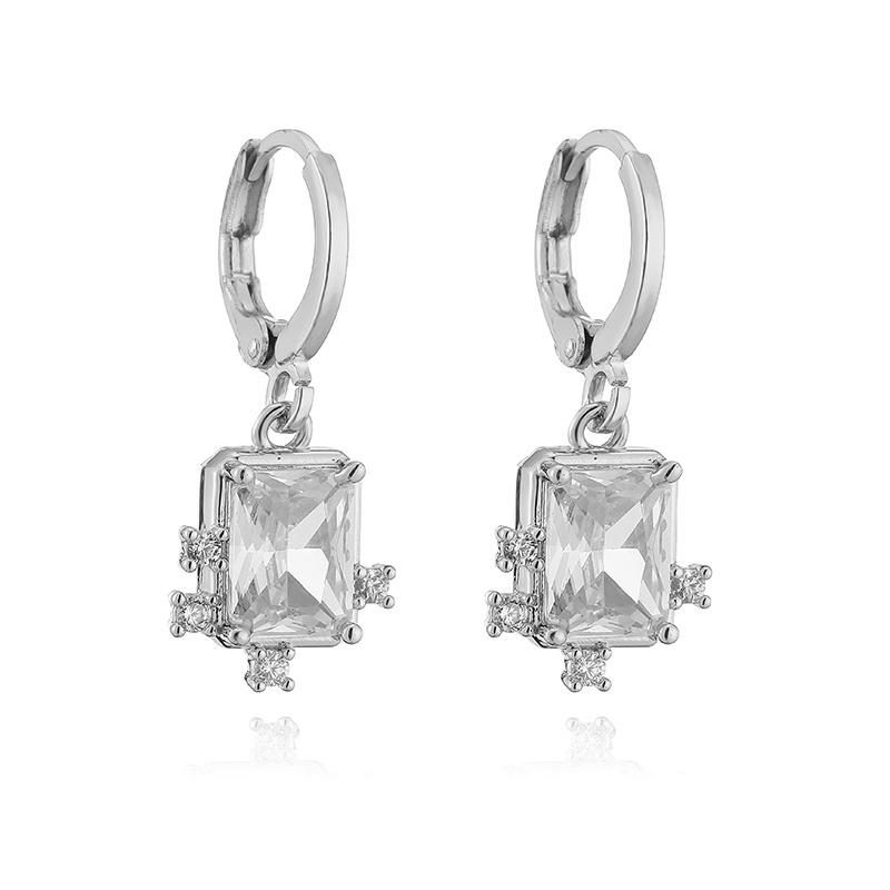 HECHENG, Small Pendant Earrings Shell Flower Sports Sweet and Cute Women's Zircon Party Earrings 1 Pair