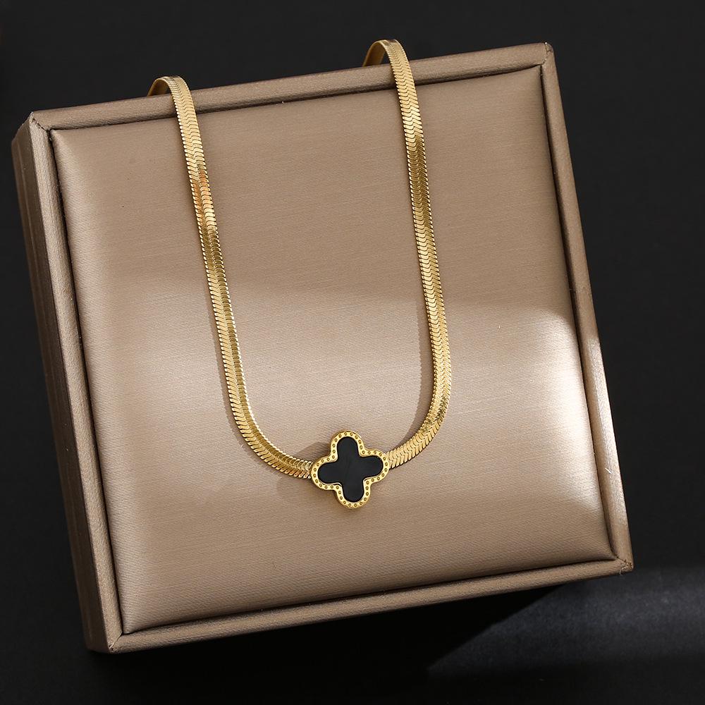 Elegant Gold-Plated Chinese-Style Four-Leaf Clover Necklace with Imitation Hetian Jade Pendant for Women