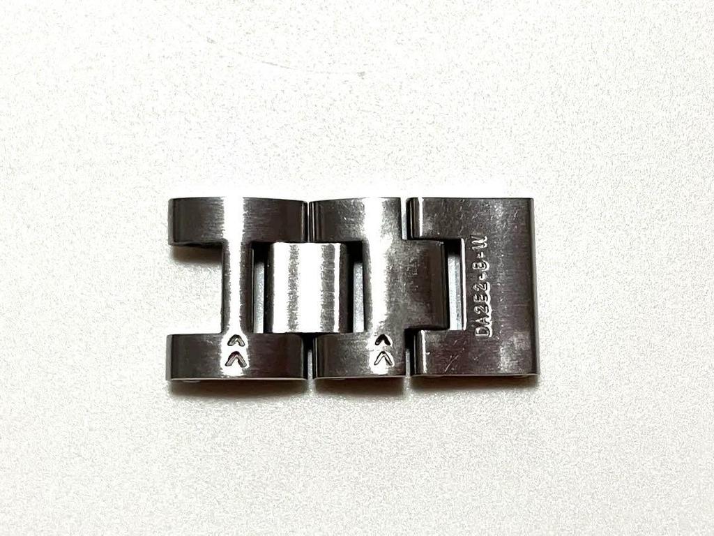 [USED] Genuine SEIKO LUKIA belt parts, 3-piece links