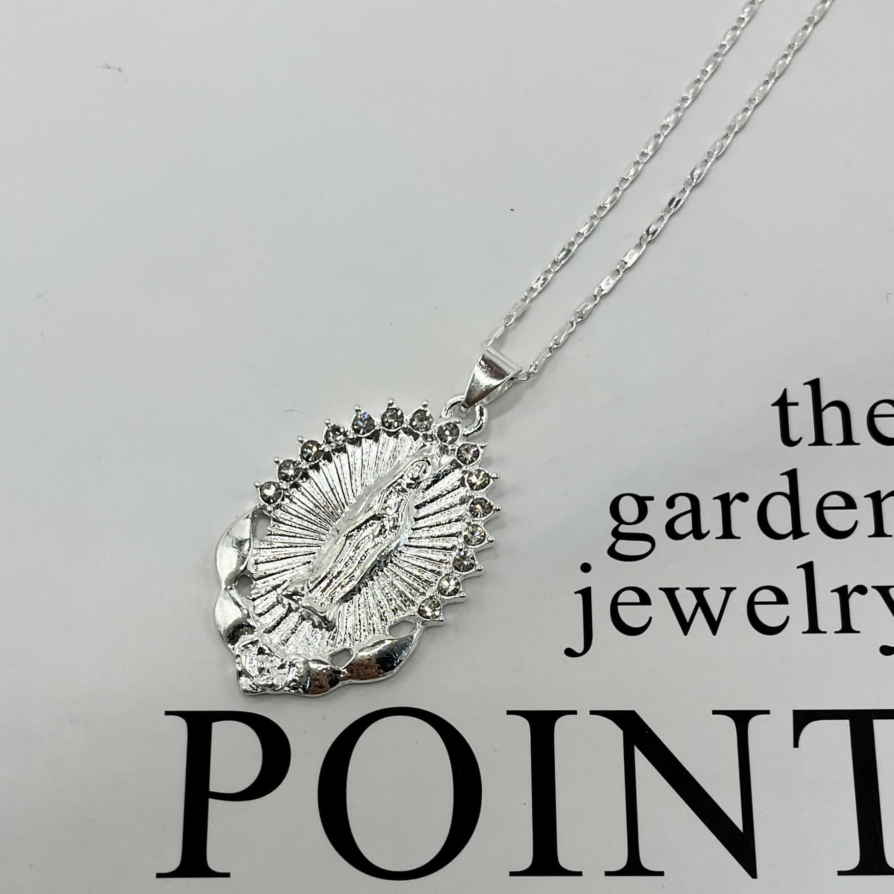 

Футляри Старовинний Кулон-Намисто з Дівою Марією Модне Етнічне Стиль Намисто Брошка 50CM(Necklace Size)