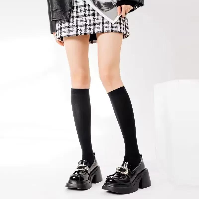 2024 New High Quality Round Toe Solid Color Women's Loafers with Metal Decoration Casual Mid-heeled Sleeve Women's High Heels