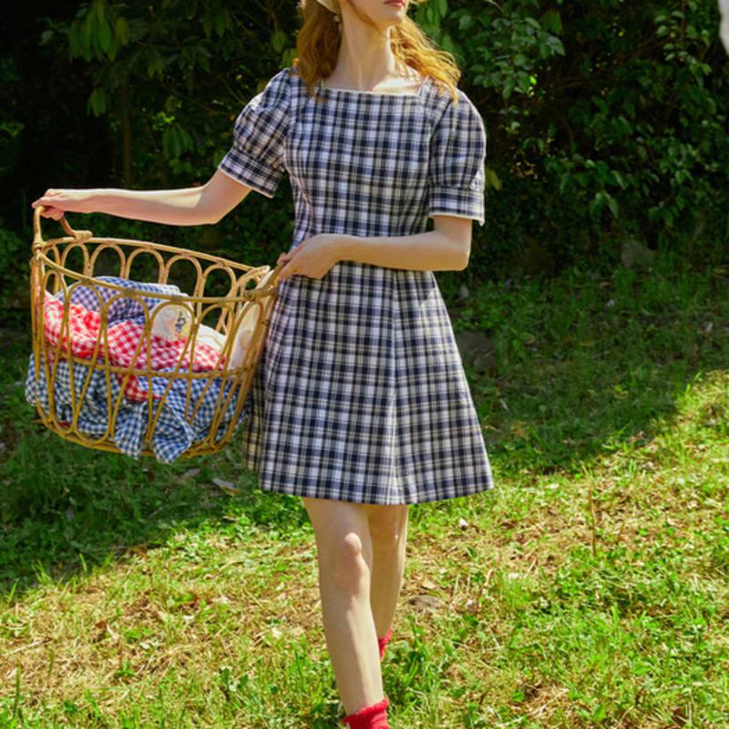 UND SIE Luna Lumi Spitzen-Socken (Grau/Elfenbein/Rot)