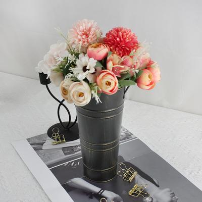 Set 3 piese Stil European Fier Vintage Negru Vază și Două Buchete Simulate pentru Decorarea Livingului, Biroului și Dormitorului