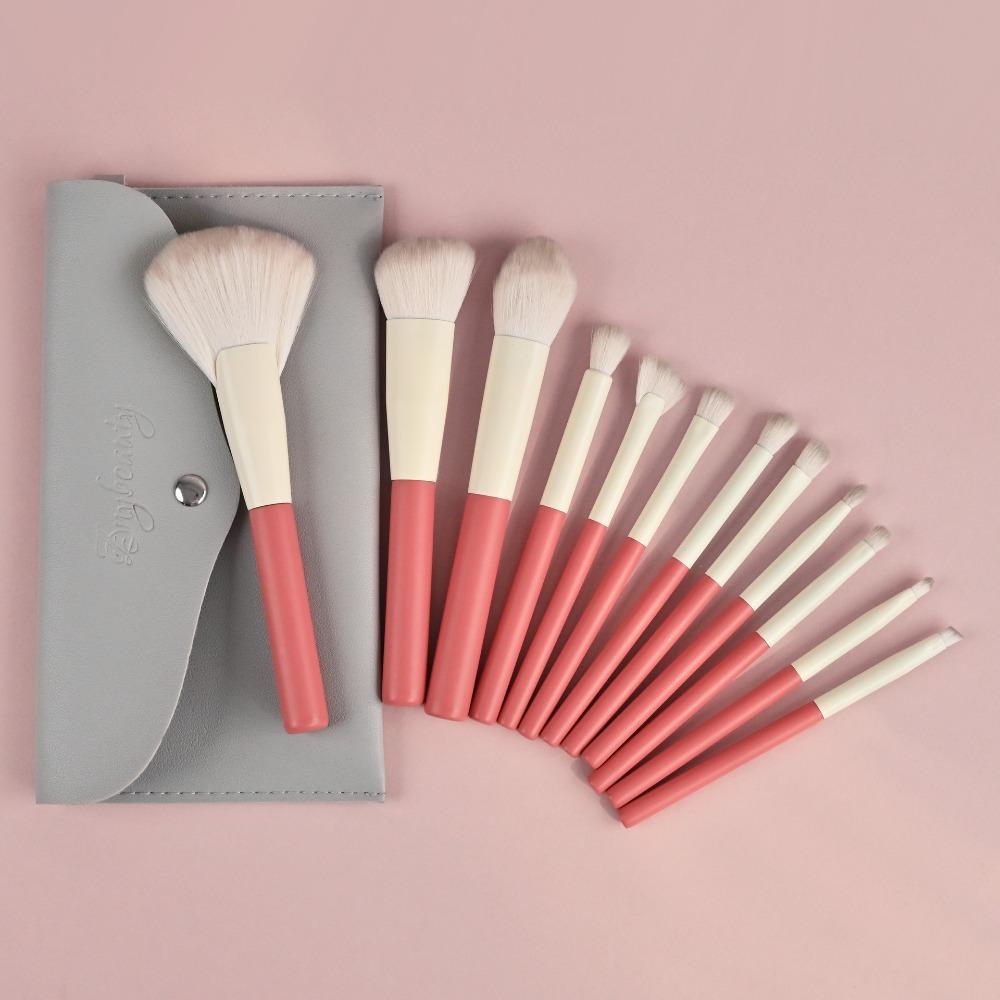 

Wood Handle Makeup Brush Set Fluffy Concealer Brush Loose Powder Brush Foundation Brush Blush Style A