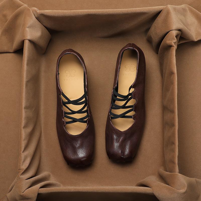 

Vintage pleated square head single shoes 2025 new cross strap high heel ballet shoes pig nose thick heel mary jean shoes 34 коричневый