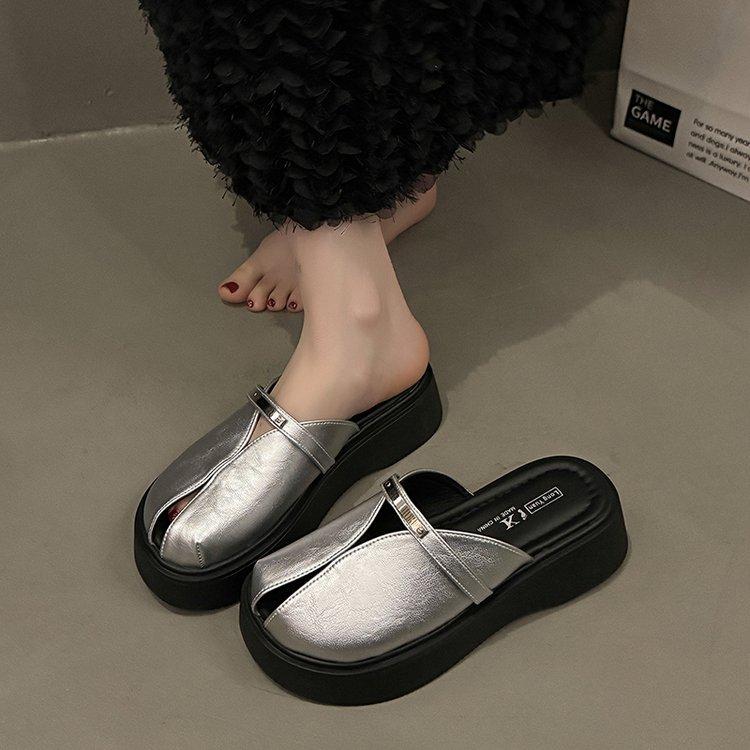 

[Youshilai] Silver thick-soled bag head and half slippers women s 2025 new versatile one-pedal lazy sandals 40