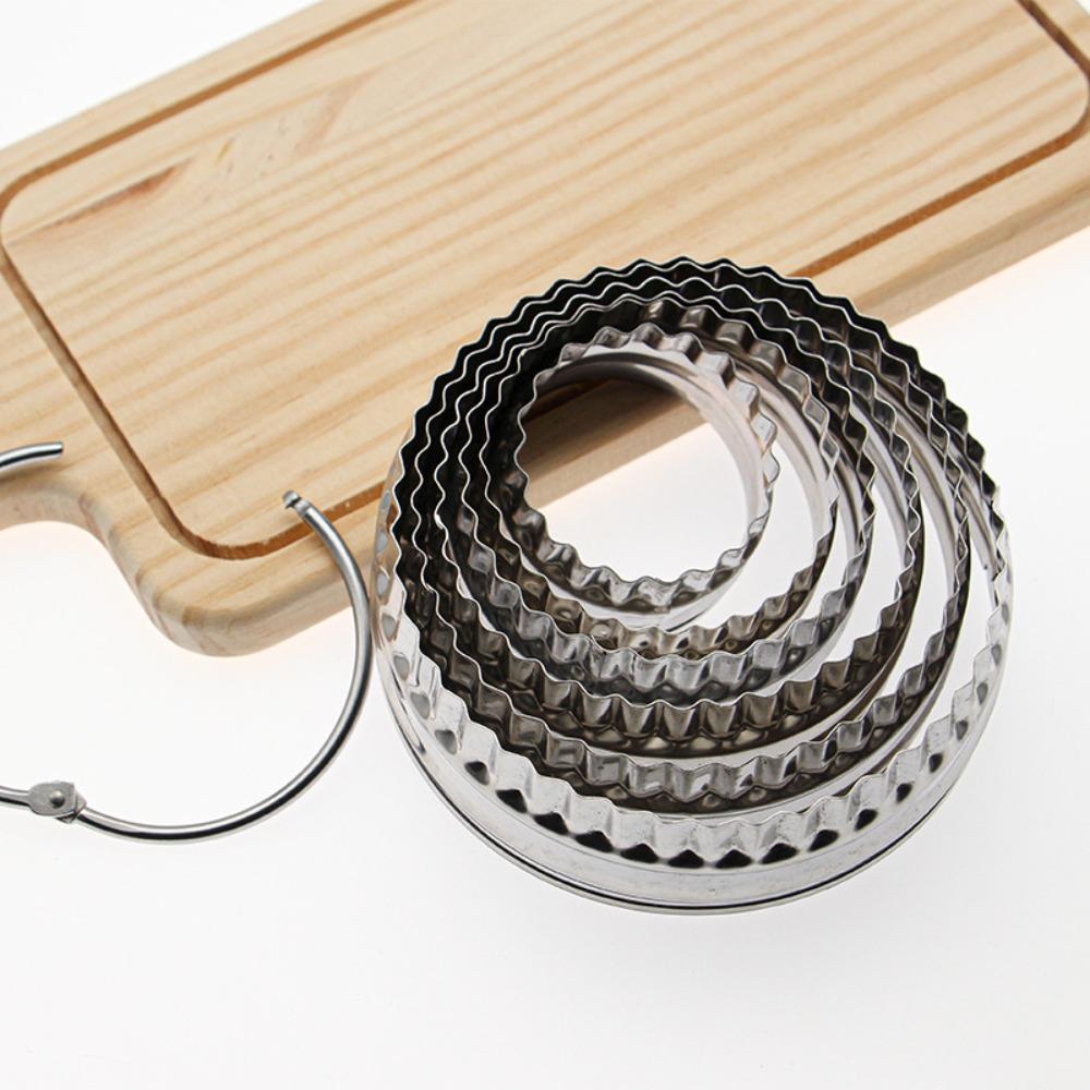 6Pcs Stainless Steel Ruffled Edge Round Biscuit Mold Hand Press Type Rust-proof Dumpling Skin Cutting Mold Corrosion-resistant