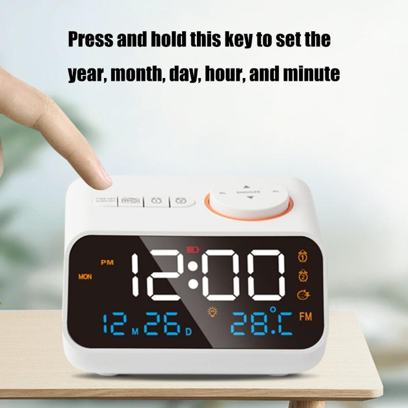 12/24 Hour Clock FM Radio LED Alarm Clocks with USB Charging and Temperature Humidity Display for Bedside Use