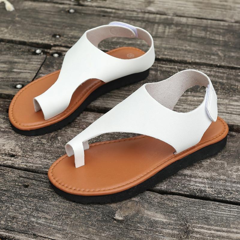 Fashion Women Flats Sandals Designer Clip Toe Shoes 2025 Trend Summer Fashion New Shallow Slides Walking Cozy Soft Zapatillas De Mujer