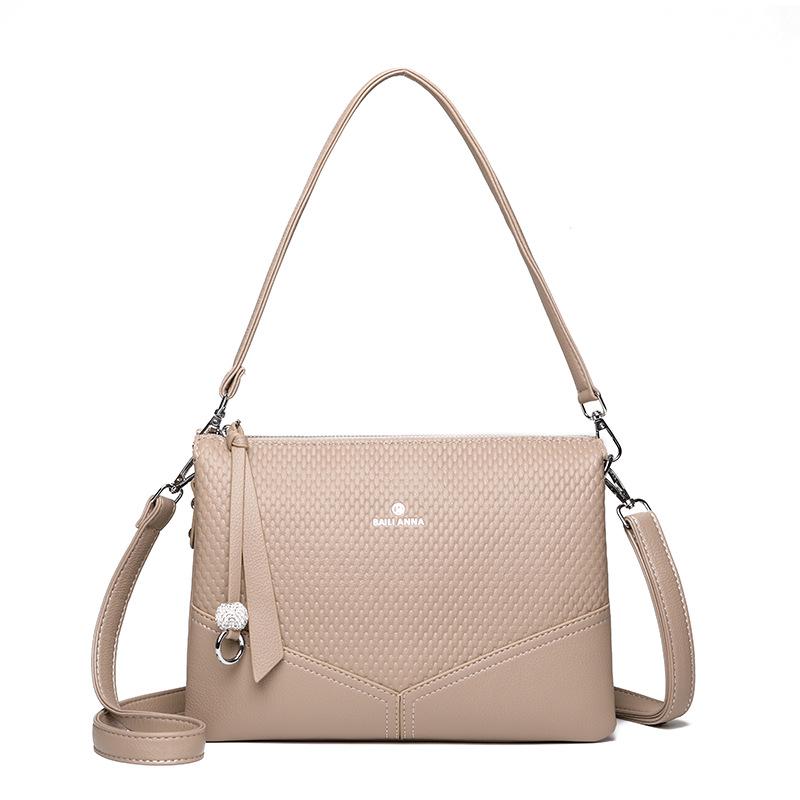 

2025 New Women s Large Capacity Soft Leather Crossbody & Shoulder Travel Bag хакі