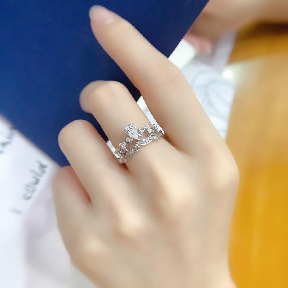 Luxury Crown Ring for Women 1 Carat Simulated Diamond Wedding Band Princess Bridal Jewelry