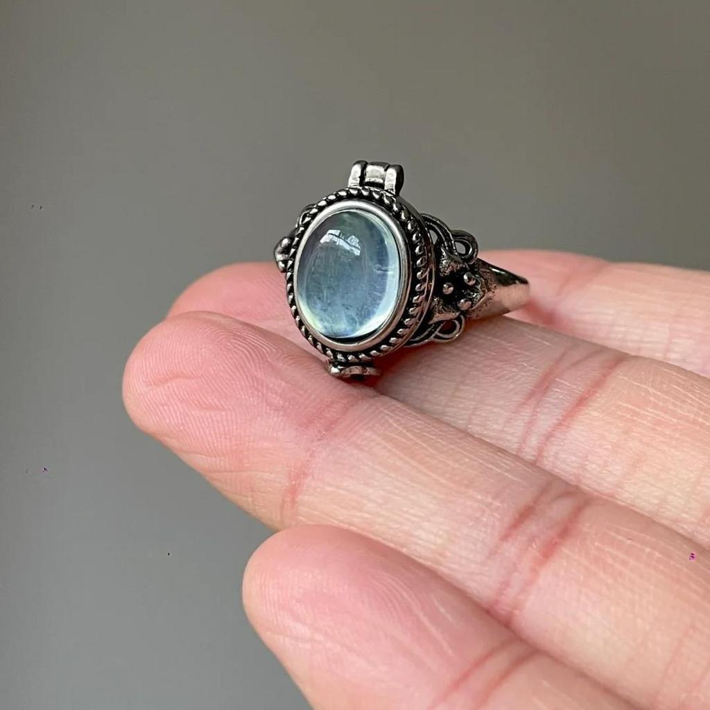 Anello Europeo Vintage in Rame con Bussola Cielo Stellato, Design Rombo Corona