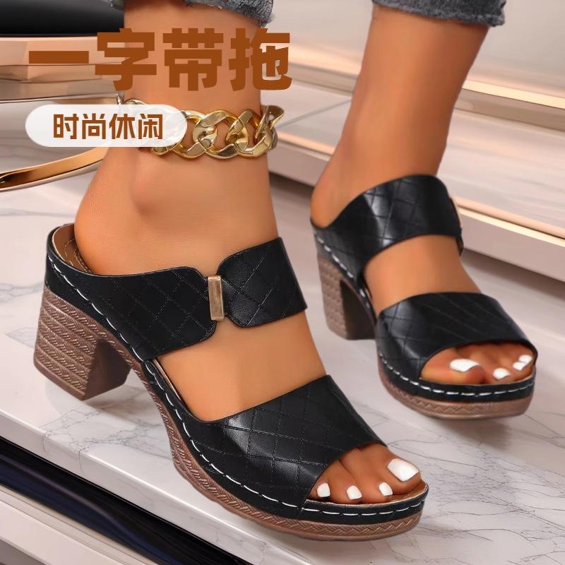 New summer slope heel with fish mouth slippers women's foreign trade fashion large size thick heel beach sandals spot