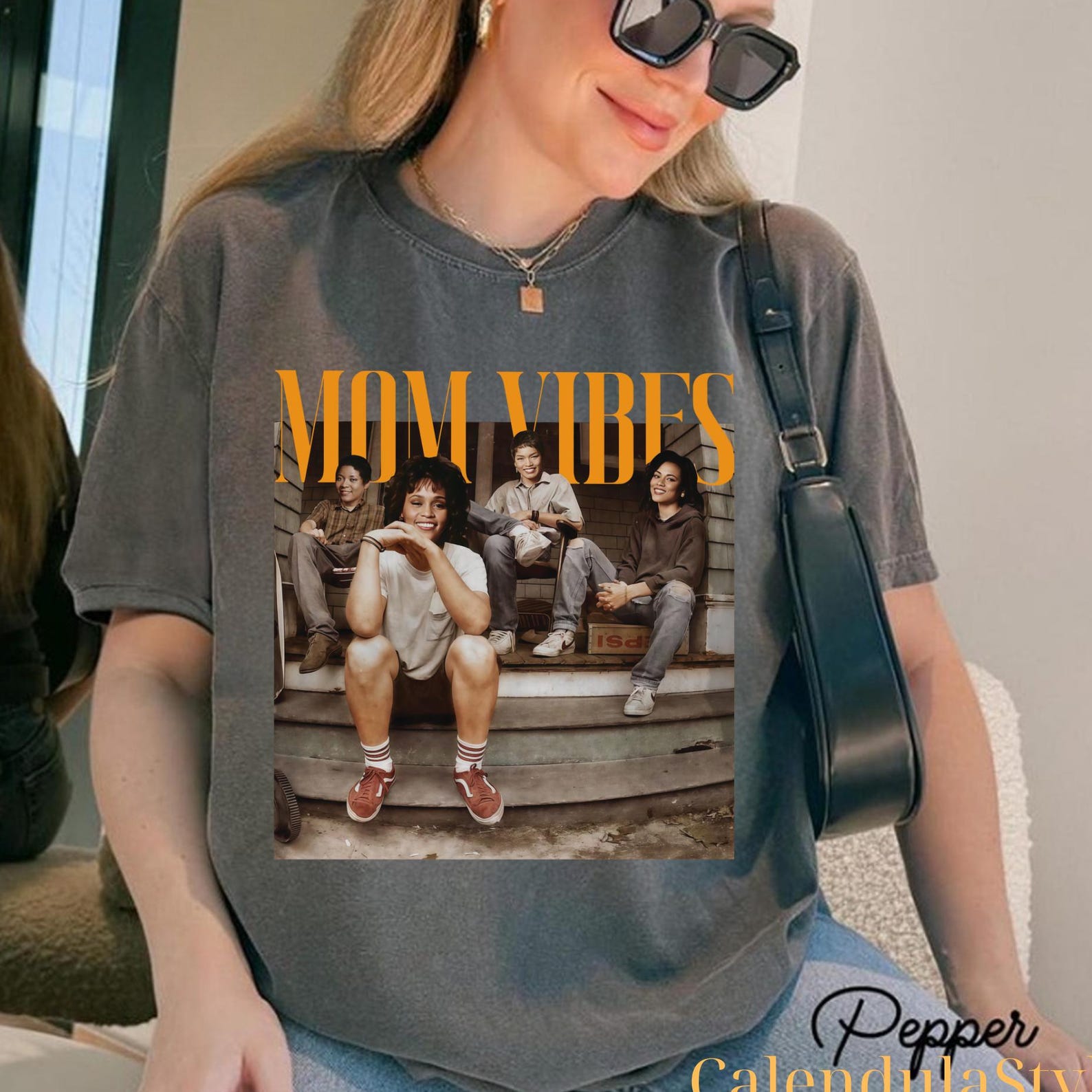 Mom Vibes Cool Moms Club, Black Woman Retro 90’s Mom Vibes Shirt, Sitcom Moms Tee, Mother s Day Gift, Cool Mom Gifts, Thug Life Tee M