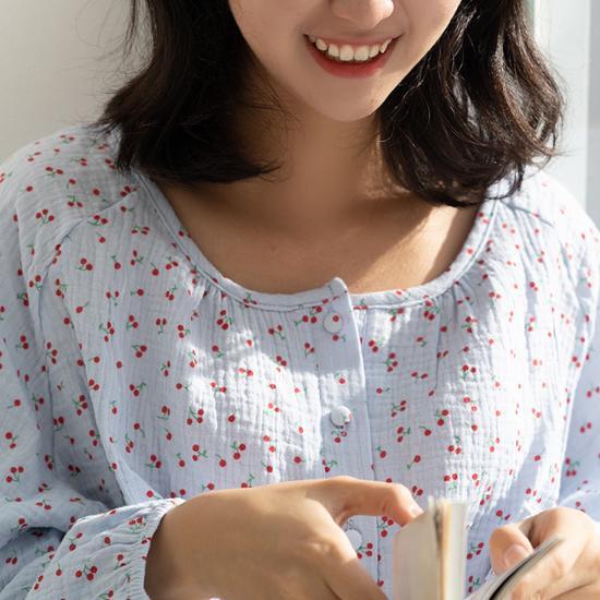 Skinny Five Little Cherry Round Neck Pure Cotton Yoru Pajamas 3 Types Choose 1