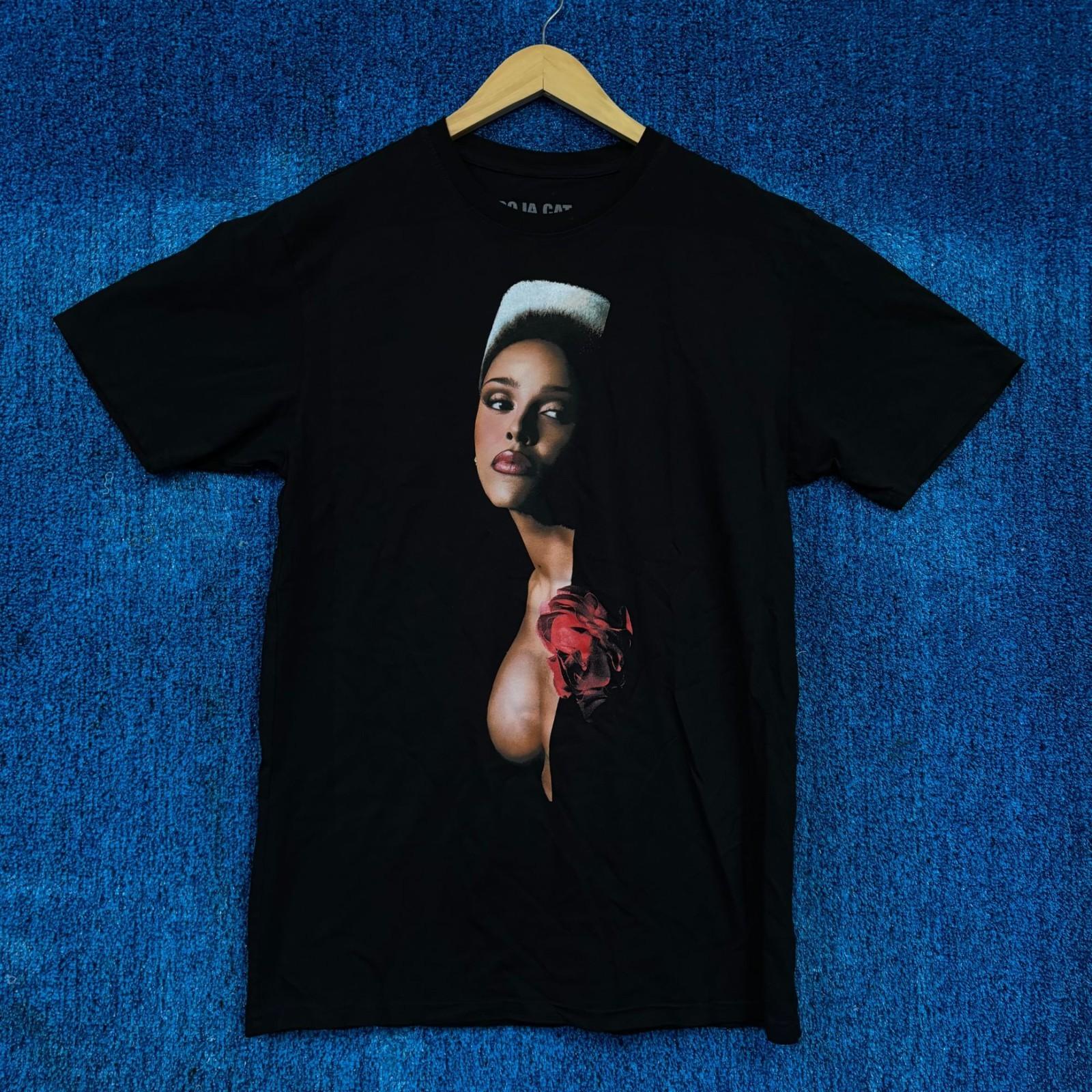 Doja Cat Rap T-shirt Size Medium Unisex T-Shirt XL