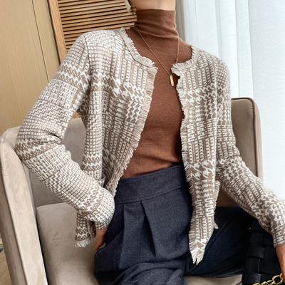 Knitted Cardigan Womens Spring and Autumn New Fashion Plaid Color Matching Loose Womens Coat