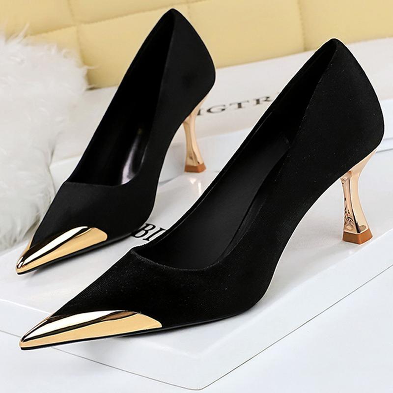 Women 7 Cm Heels Metal Pointed Women Pumps Kitten Heels Sexy Party Shoes Women Suede Lady Heels Luxury Wedding Shoes