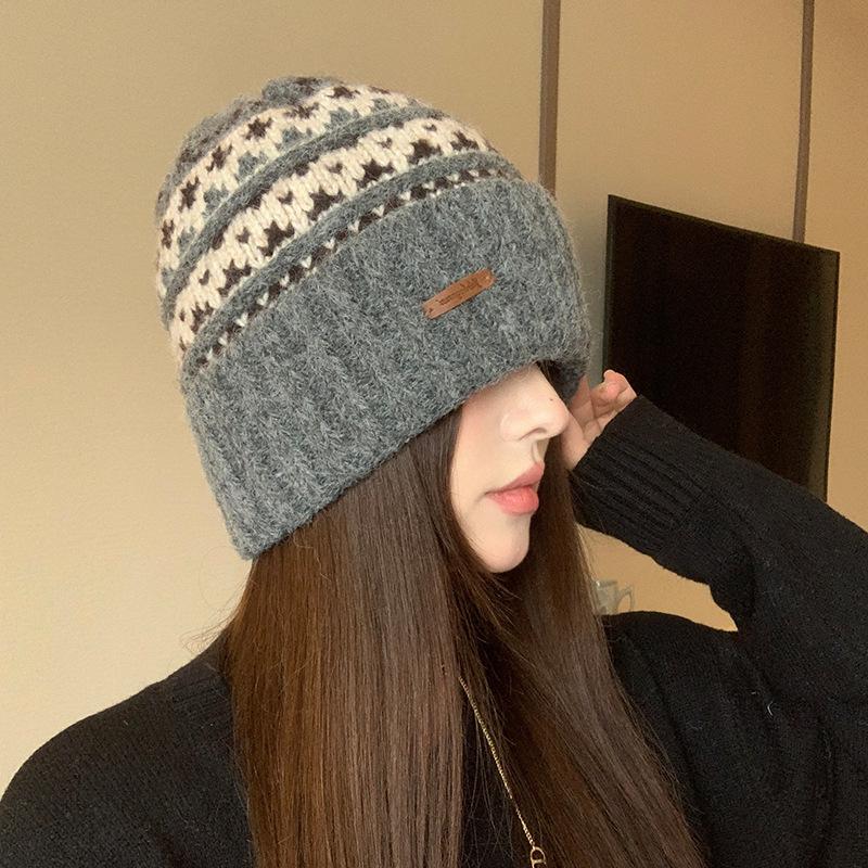 Knitted Hat Women's Woolen Hat Retro Jacquard Autumn and Winter Christmas Atmosphere Warm Ear Protective Hood