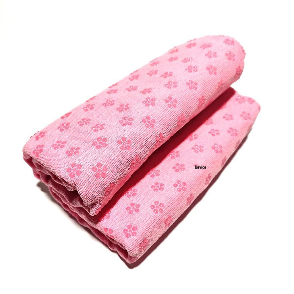 Plum Blossom Non-Slip Microfiber Yoga Towel - Sweat-Absorbent Fitness Cloth with Mesh Bag