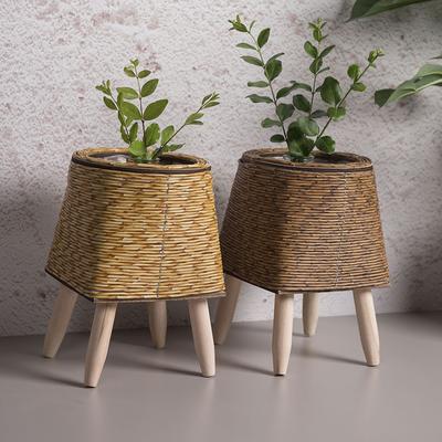 Vintage Planters Imitation Rattan Flower Stand Woven Storage Basket With Wooden Legs Plant Pot Stand Holder Basket Organizer