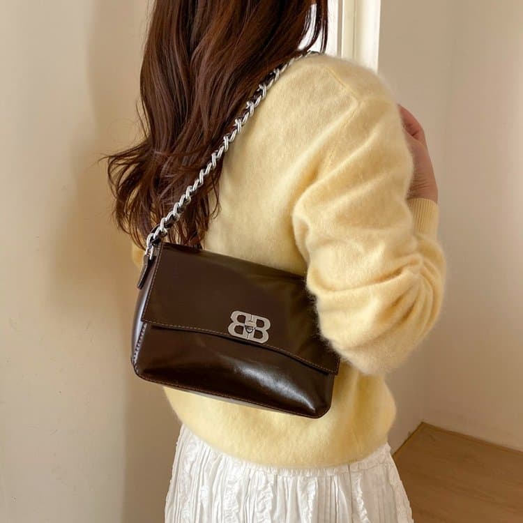 

Metal chain armpit bag women s shoulder messenger bag