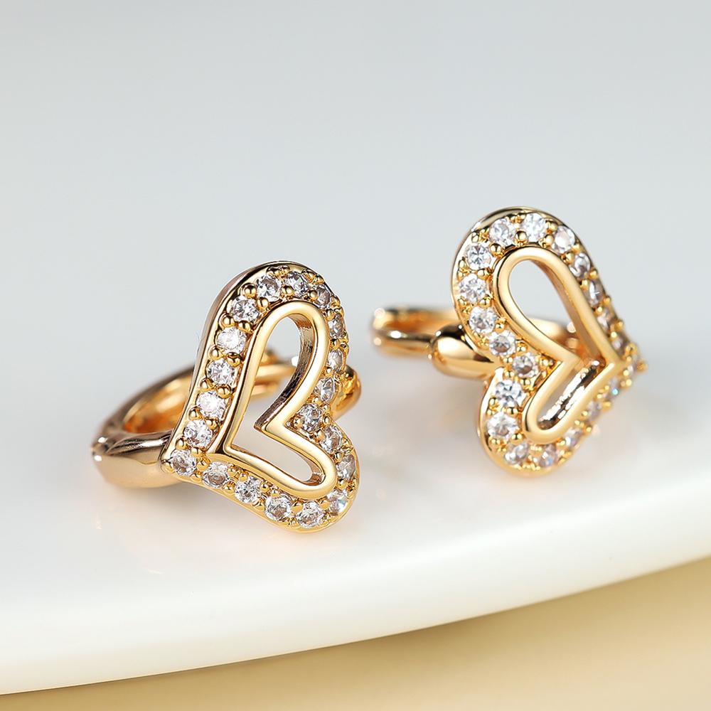 Delicate Gold Color Hollow Heart Shape Hoop Earrings For Women Girls Paved Dazzling CZ Zircon Earrings Bridal Wedding Love Jewelry