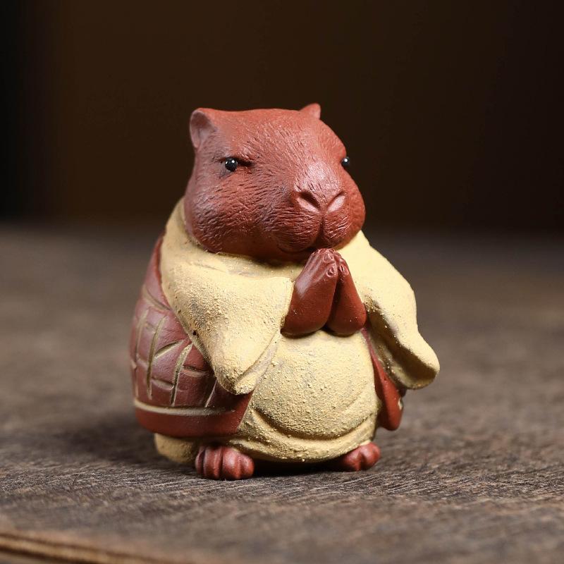 Cute Capibala Guinea Pig Yixing Purple Clay Animal Capybara Tea Pet Boutique Tea Spirit Tea Figurine Play Toys Tea Zisha Statue