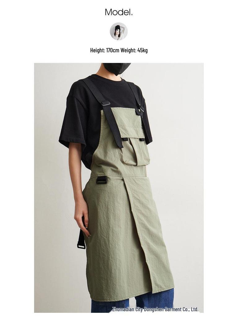 Korean Fashion Apron for Women and Men: Ideal for Baristas, Bubble Tea Shops, Barber Shops, Nail Salons, and Restaurants