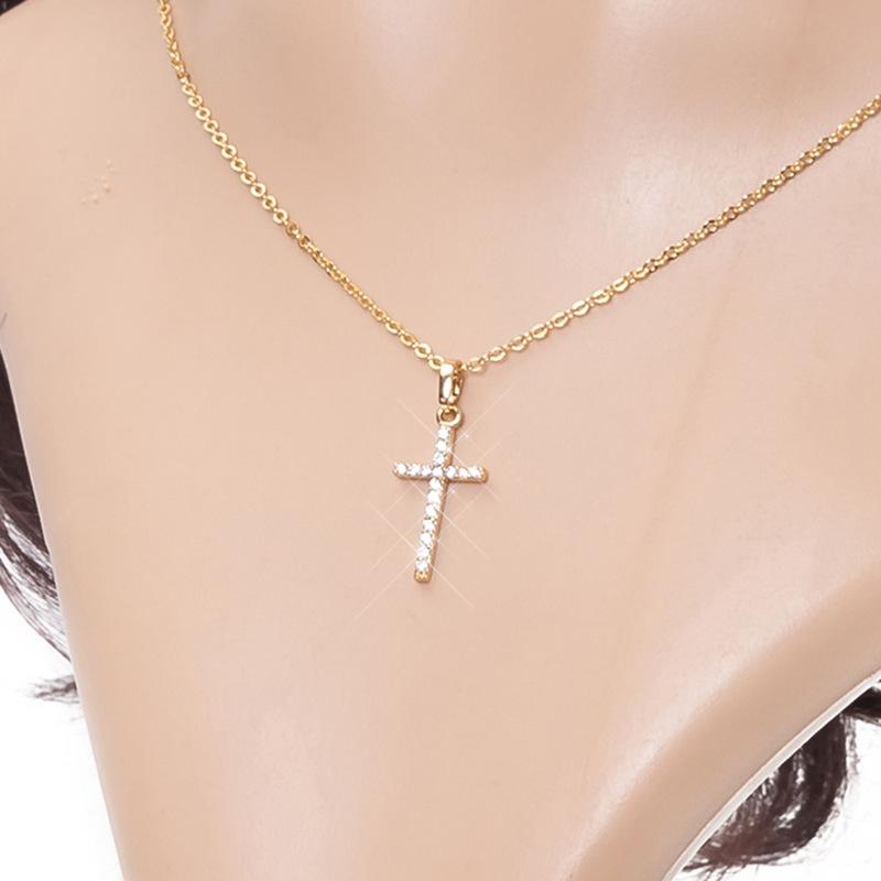 Classic Fashion Gold Color Full Zircon Shiny Cross Pendant Necklace for Women Men Gothic Luxury Collar Jewelry Accessories Gift