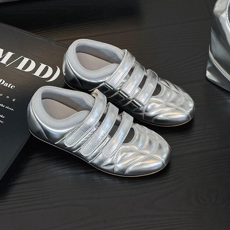 ~ Retro women's Velcro ballet single shoes round head casual sports little white shoes women's single shoes