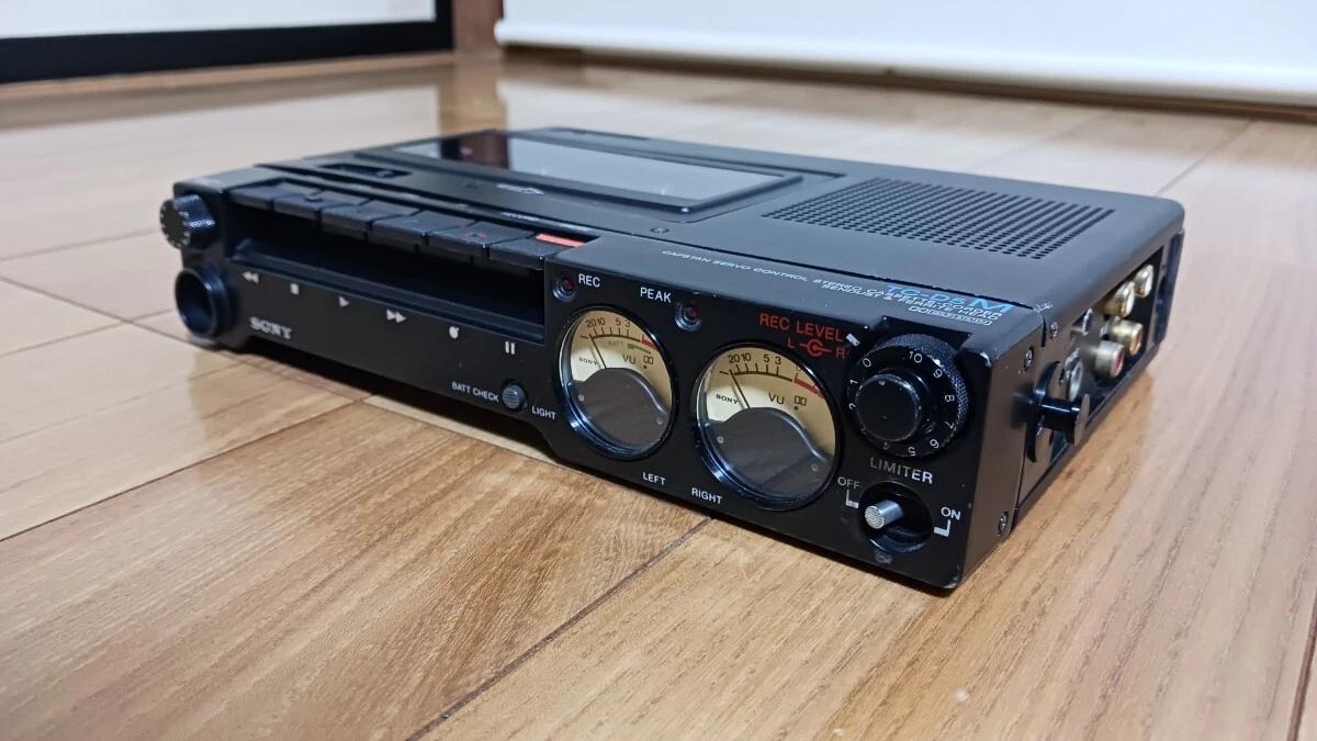 

Професійний касетний диктофон Sony TC-D5M Densuke