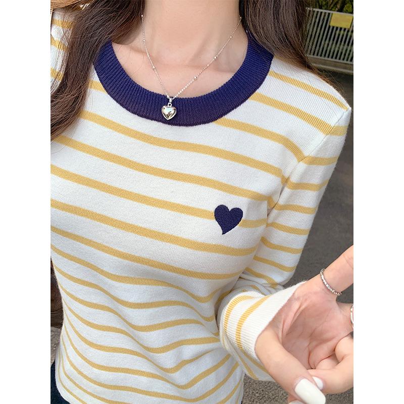 Korean Style Round Neck Striped Love Embroidery Design Knitted Sweater for Women In Autumn and Winter Slim-fitting Bottoming Shirt with Inner Top
