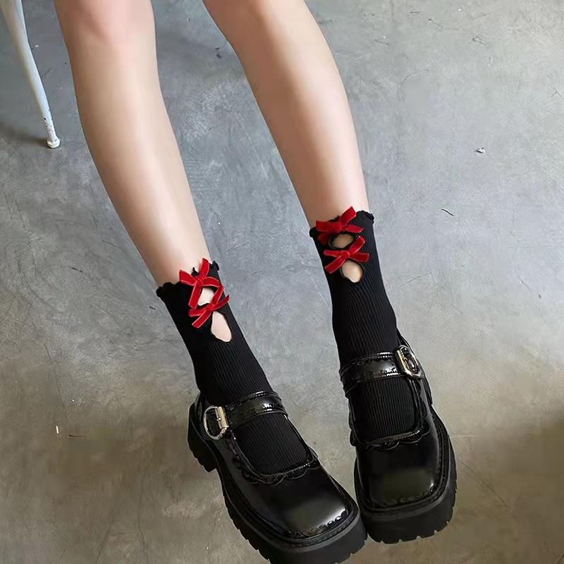 Knöchelsocken im japanischen Stil mit Rüschen und Schleife in mittlerer Wadenlänge