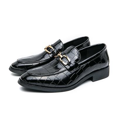 Mode Modedesigner-Stil Herren Lederschuhe Büro Herren Formelle Schuhe Hochzeitsparty Slipper Loafer Freizeit und vielseitige Stile
