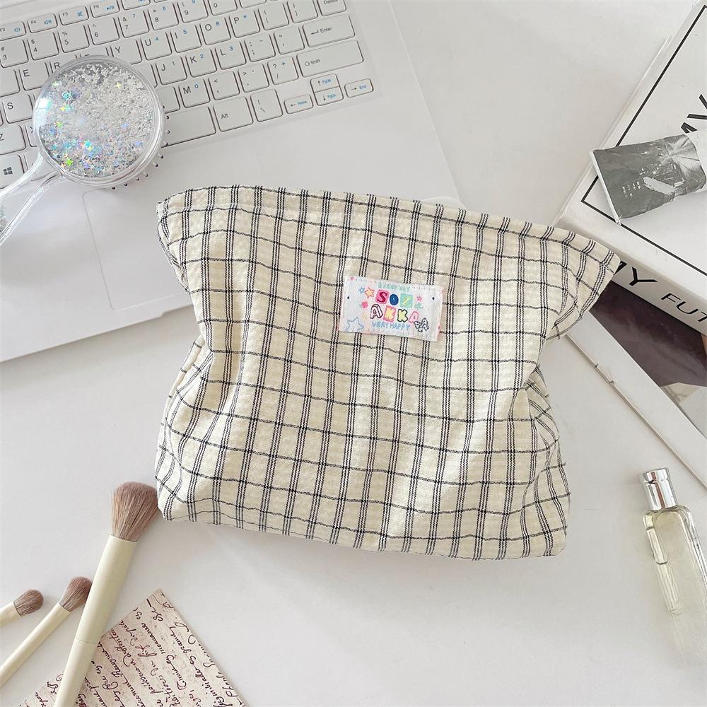 Fashion Plaid Cosmetic Bag Portable Travel Toiletry Bag Women Large Capacity Zipper Make Up Organizer Makeup Storage Bag