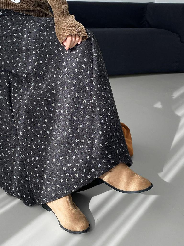 Retro Floral Korean Style High-Waisted A-Line Long Skirt with Wide Hem for Women - J8221