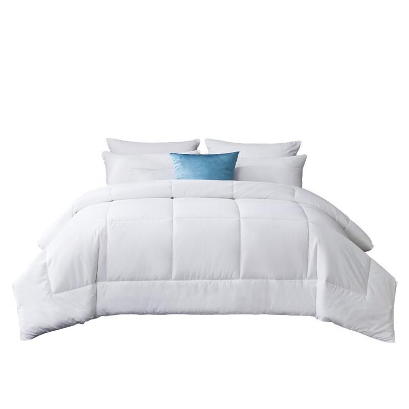 Manis All-Season Hotel Quality Microfiber Duvet