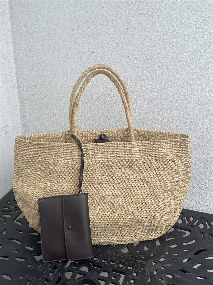 Spring and summer raffia woven handbag, summer vacation style large-capacity tote bag, straw woven women s bag