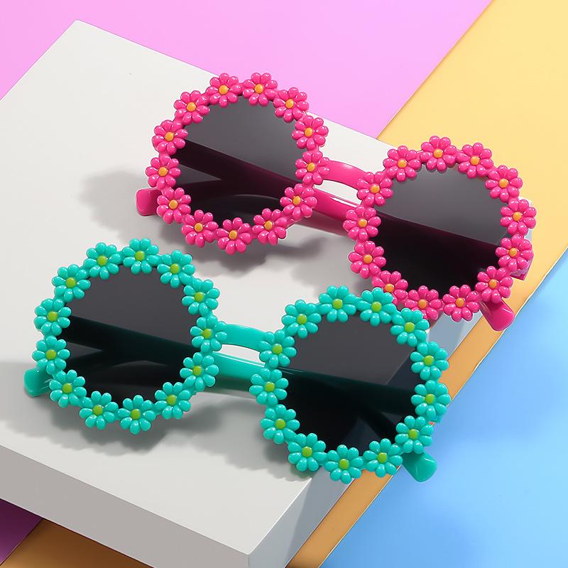 Children's small daisy sunglasses cute flower shape photo glasses baby decorative glasses travel sunglasses