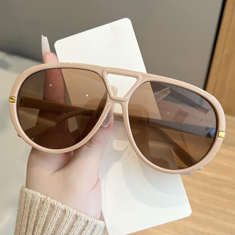 New Fashion Orange Oval Sunglasses for Women Large Frame UV400 Protection Gradient Lens Summer Outdoor Eyewear