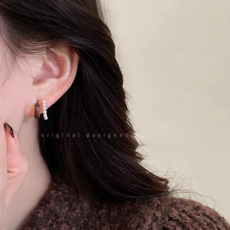 

Super Exquisite 2025 Pearl Earrings - Red Christmas Studs, Light Luxury High-End Drop Earrings for Women