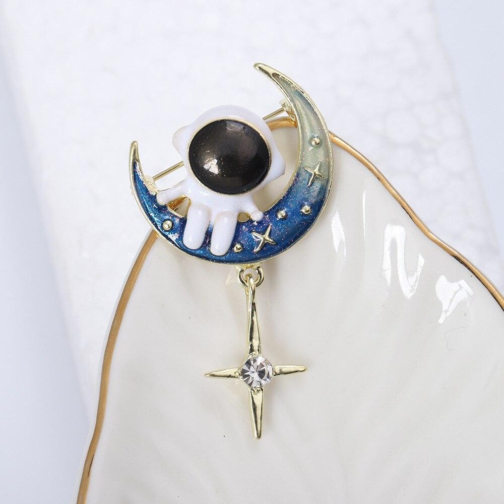 Blucome 2023 neue Exquisite Schöne Cartoon Luft-Und Raumfahrt Stern Legierung Brosche Tropfen Öl Raum Mond Astronaut Mode Pin Schmuck Geschenk