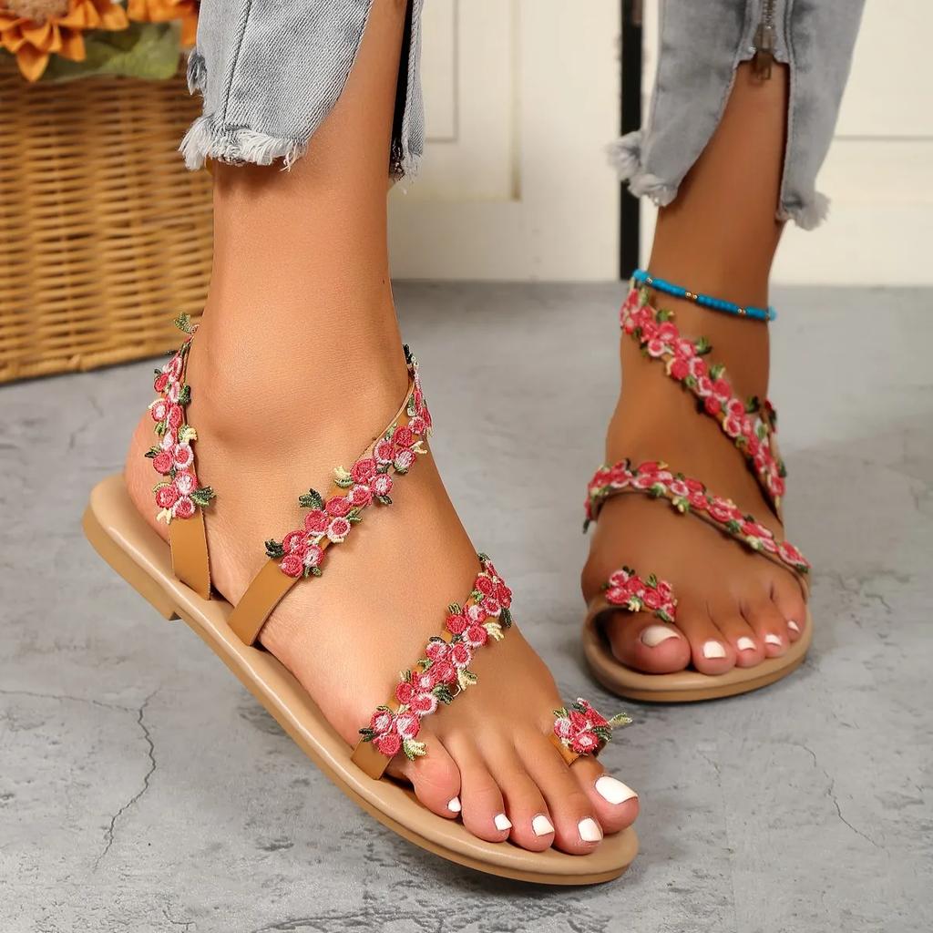 Fashion 2025 Summer New Roman Sandals Bohemian Style Set Toe Flower Flat Wear-resistant Women's Shoes Casual Large Size Sandals