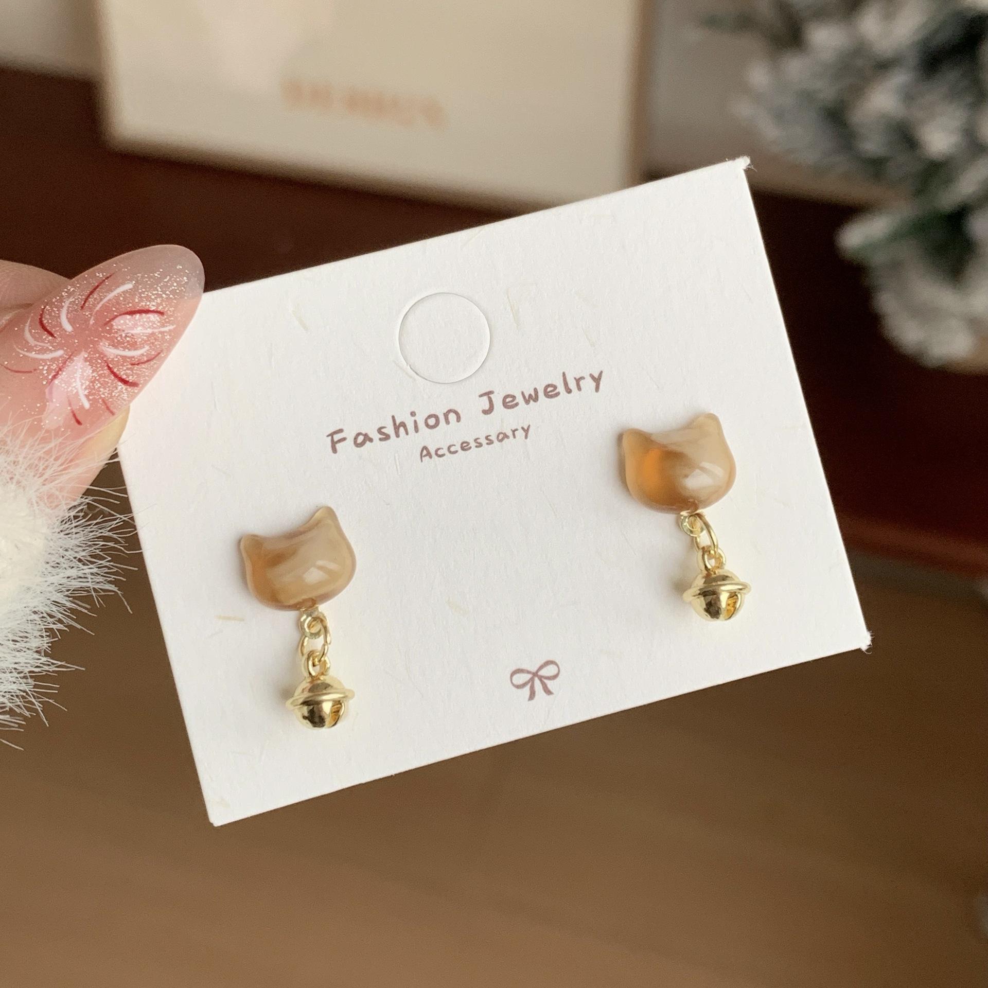 

Серьги-колокольчики в виде янтарных кошек: Симпатичный дизайн из серебряной иглы из смолы для женщин