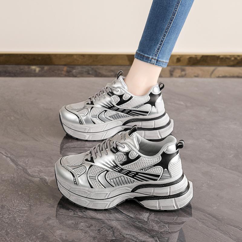 Daddy Shoes 22 Autumn New Breathable Mesh Shoes Thick Soles Increase the Height of Casual Running Sports Shoes Tide