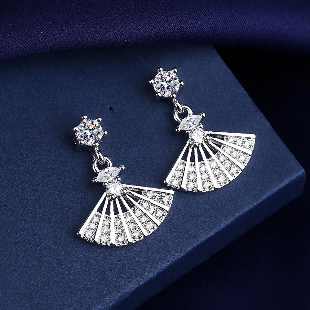 925 Sterling Silver Jewelry Women Fashion Cute Tiny Clear Crystal CZ Stud Earrings Gift for Girls Teens Lady E001
