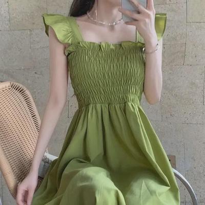 2024 Summer French Style Pleated Midi Dress with Hepburn-Inspired Square Neck and Flutter Sleeves